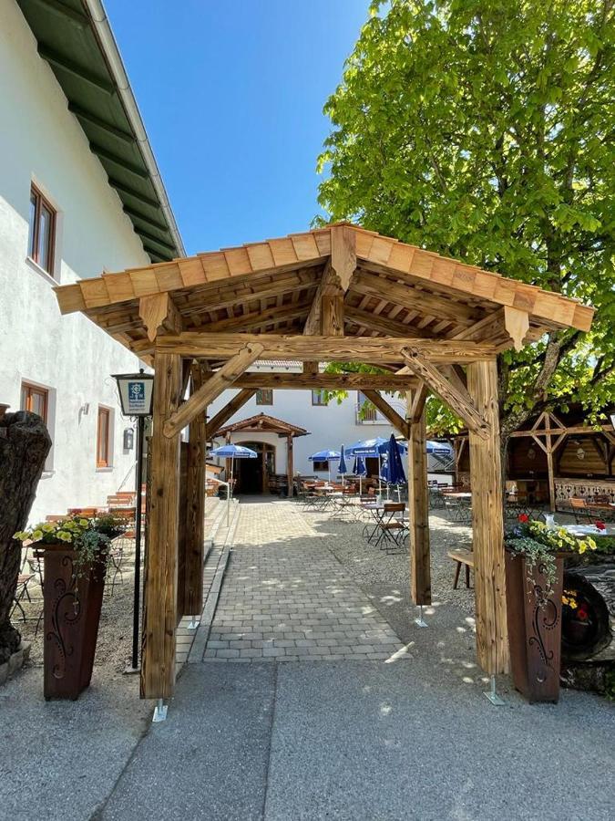 Landgasthaus Zur Linde Pleiskirchen Экстерьер фото