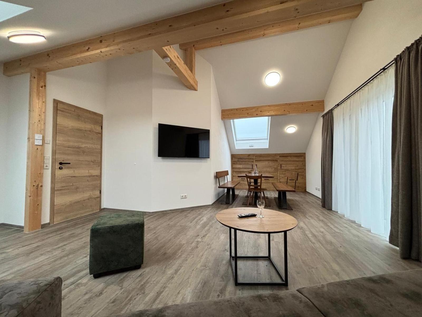 Landgasthaus Zur Linde Pleiskirchen Экстерьер фото